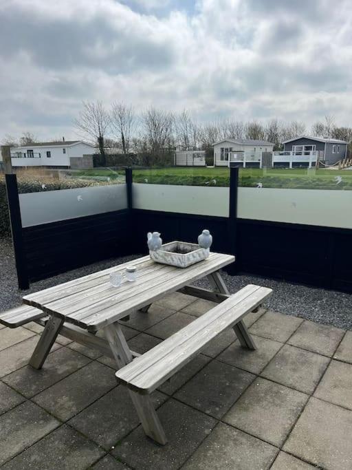 Chalet + Tiny House Nabij Strand بيتين المظهر الخارجي الصورة
